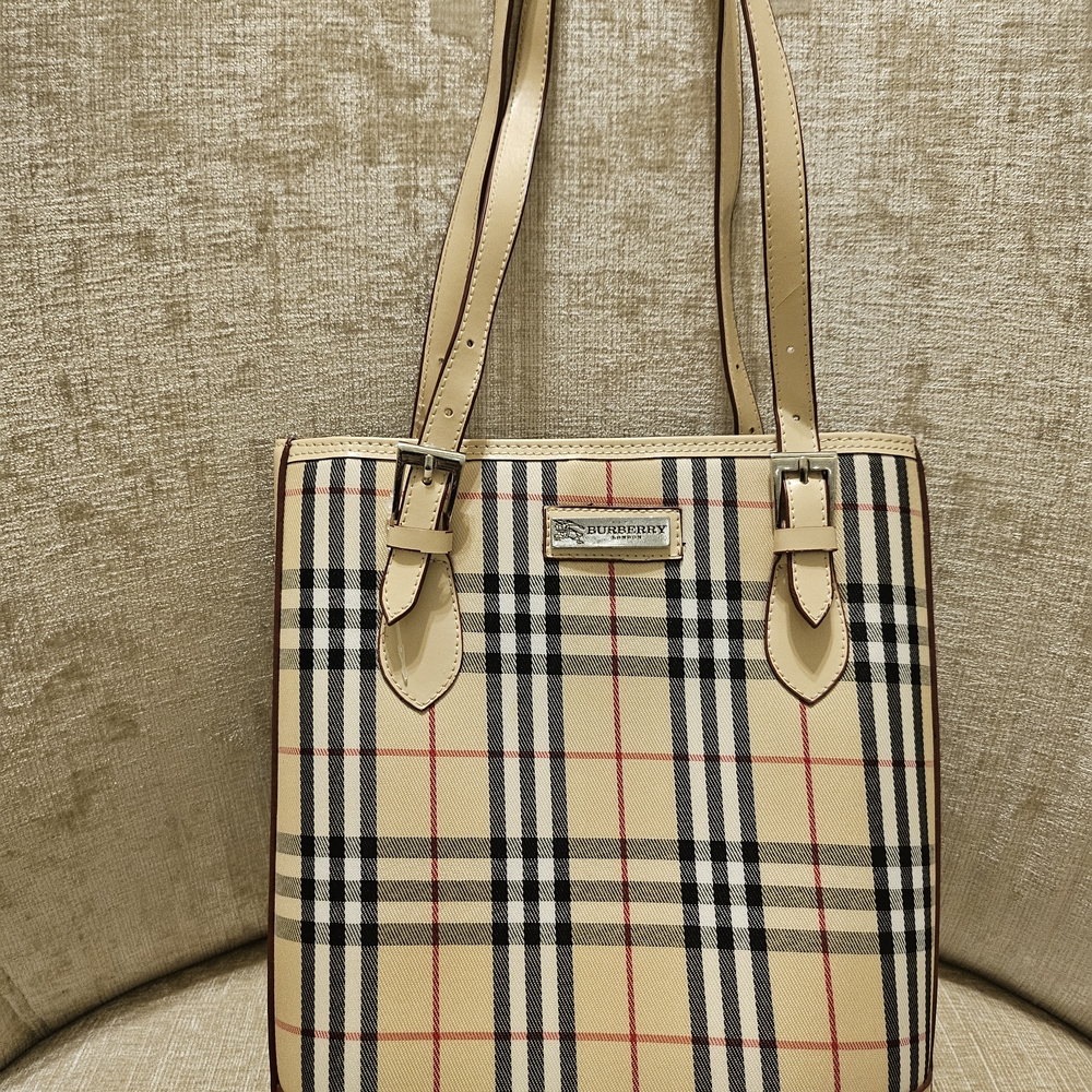 Classic Check Beige Tote Bag - Picture 2 of 6